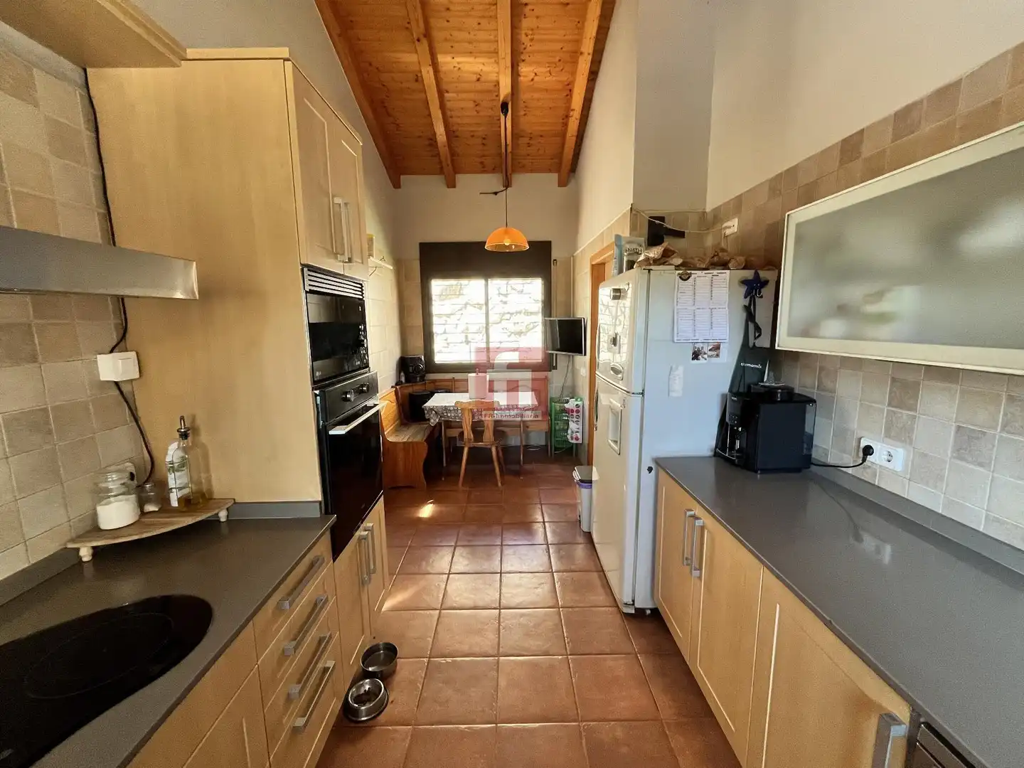 Küche von Haus oder Chalet zum Verkauf in Olivella mit Terrasse, Abstellraum und Schwimmbad