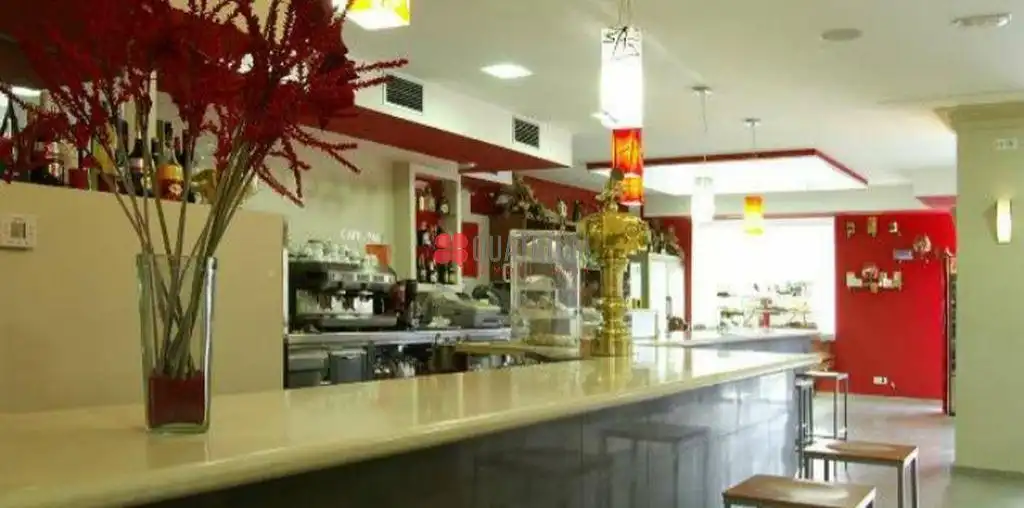 Commercial properties for rent in Teo  with Air Conditioner