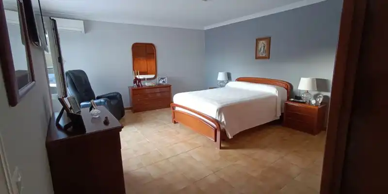 Habitación de Casa adosada en venta en Telde con Terraza, Trastero y Amueblado