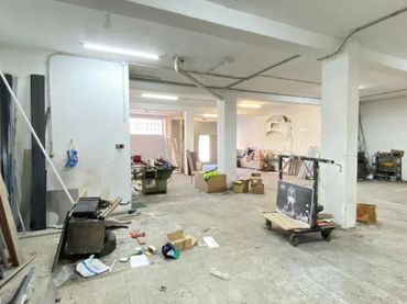 Gewerbefläche zum Verkauf in Avenida Pastoriza