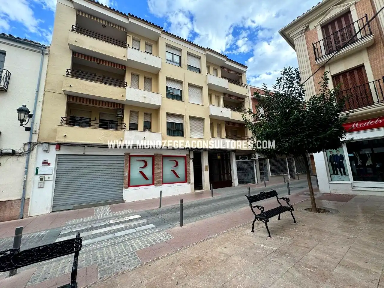 Parking to rent in De Aguilar