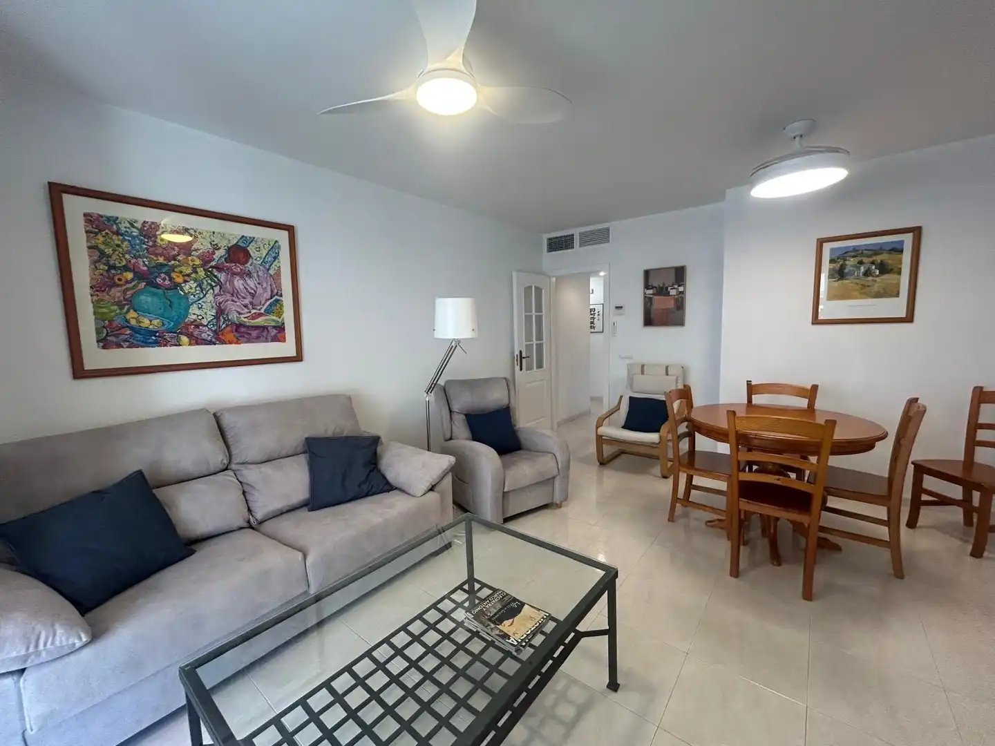 Sala d'estar de Apartament en venda en Calpe / Calp amb Aire condicionat, Calefacció i Terrassa