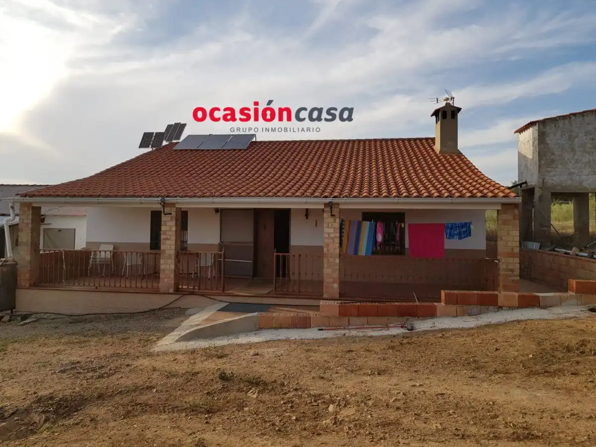 Vista exterior de Finca rústica en venta en Espiel con Piscina y Amueblado
