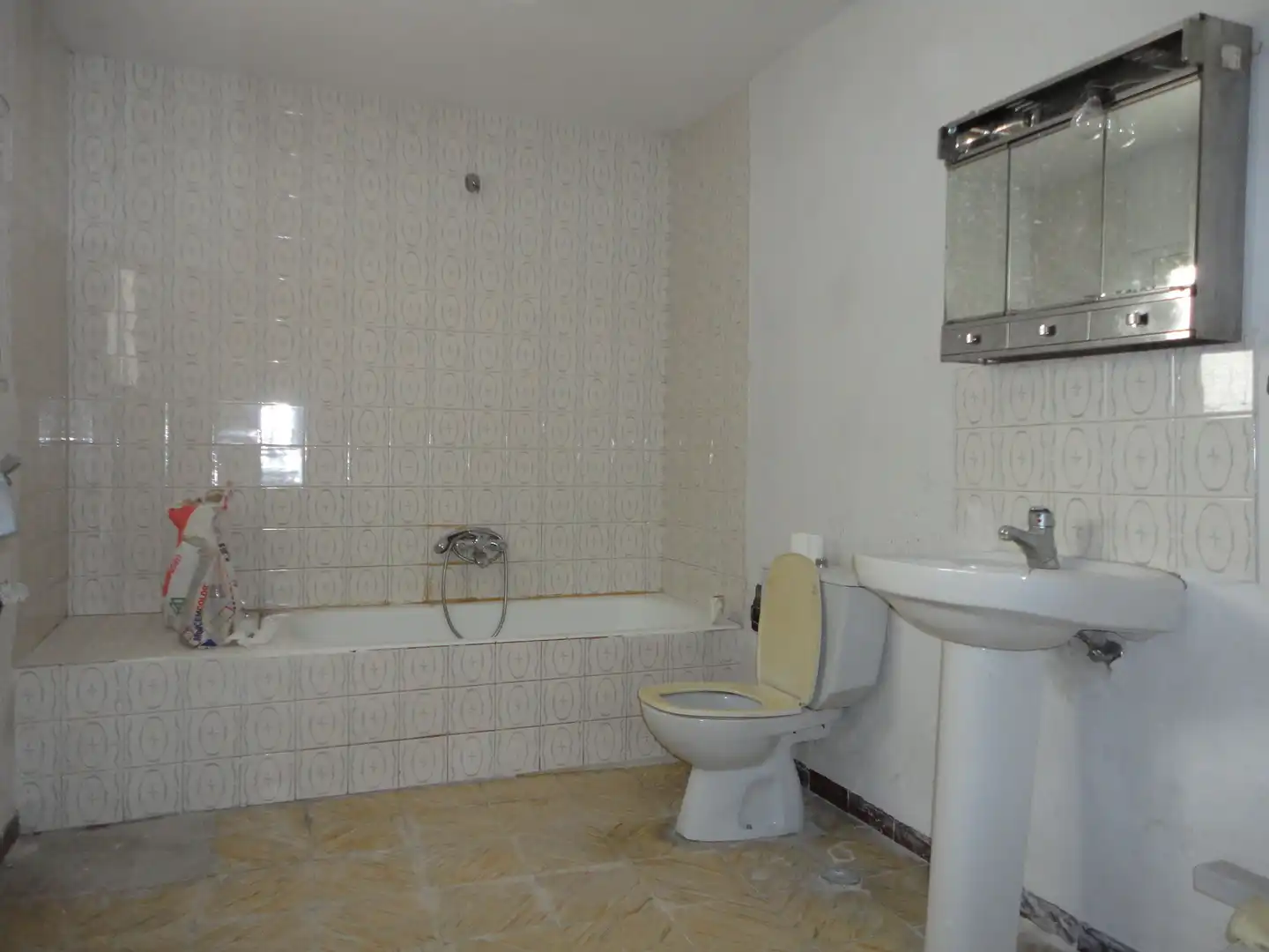 Bathroom of Houses for sale in Pedrajas de San Esteban  with Terrace and Storage room
