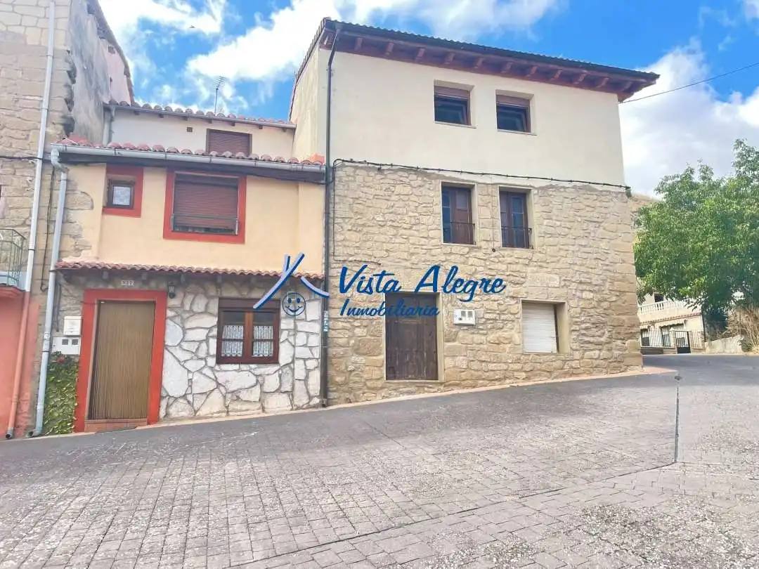 Vista exterior de Casa o xalet en venda en Ochánduri amb Moblat