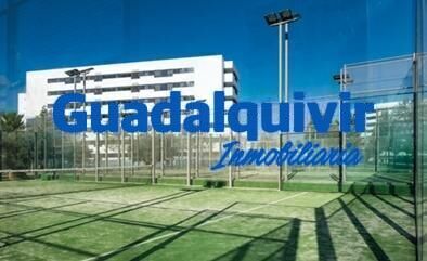 Dormitori de Pis en venda en  Sevilla Capital amb Jardí privat, Terrassa i Traster