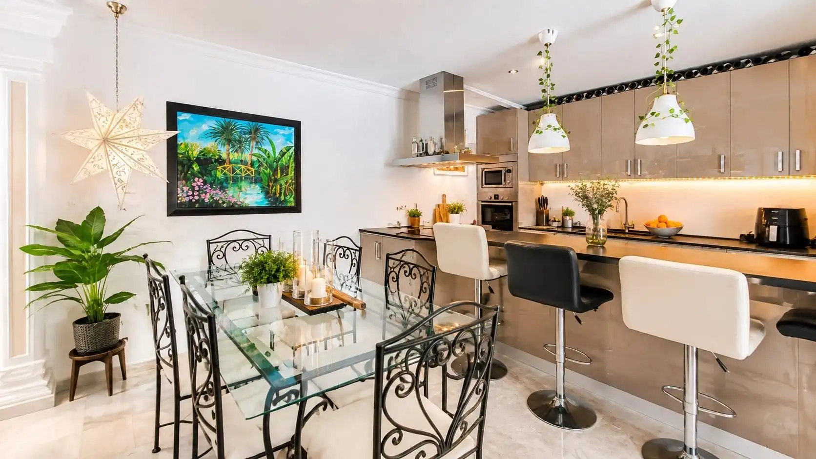 Comedor de Apartamento en venta en Marbella con Aire acondicionado, Calefacción y Trastero