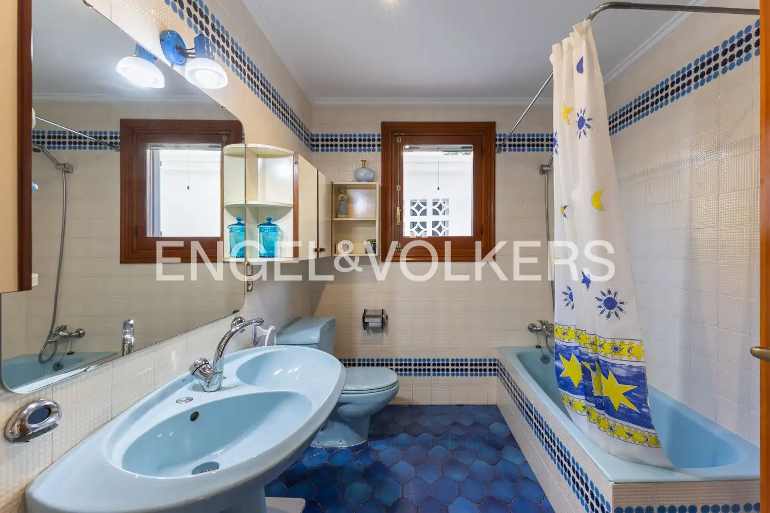 Baño de Casa o chalet en venta en Pedralba con Calefacción, Jardín privado y Terraza