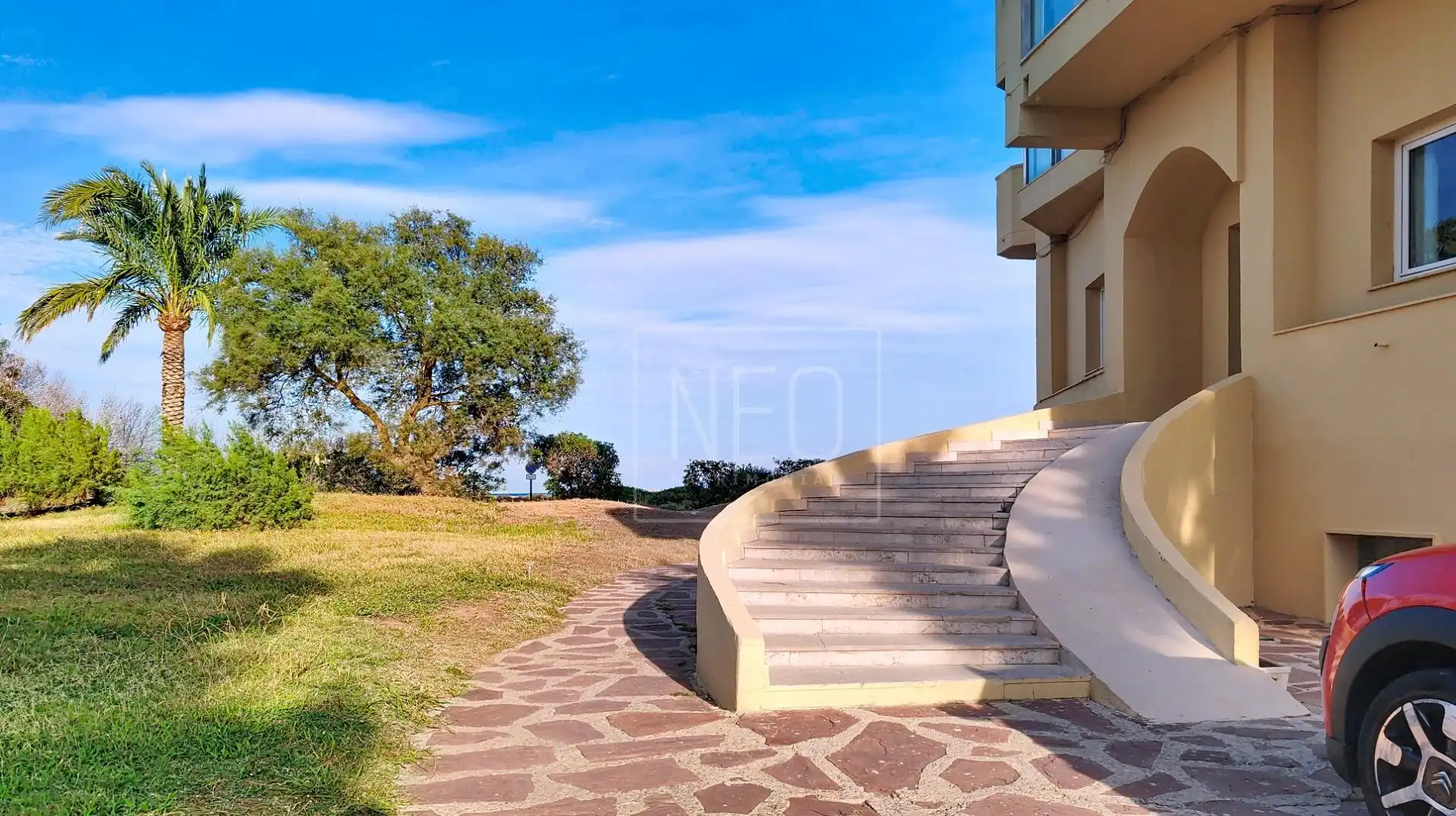 Planta baja en venta en Valencia con Jardín privado y Piscina comunitaria