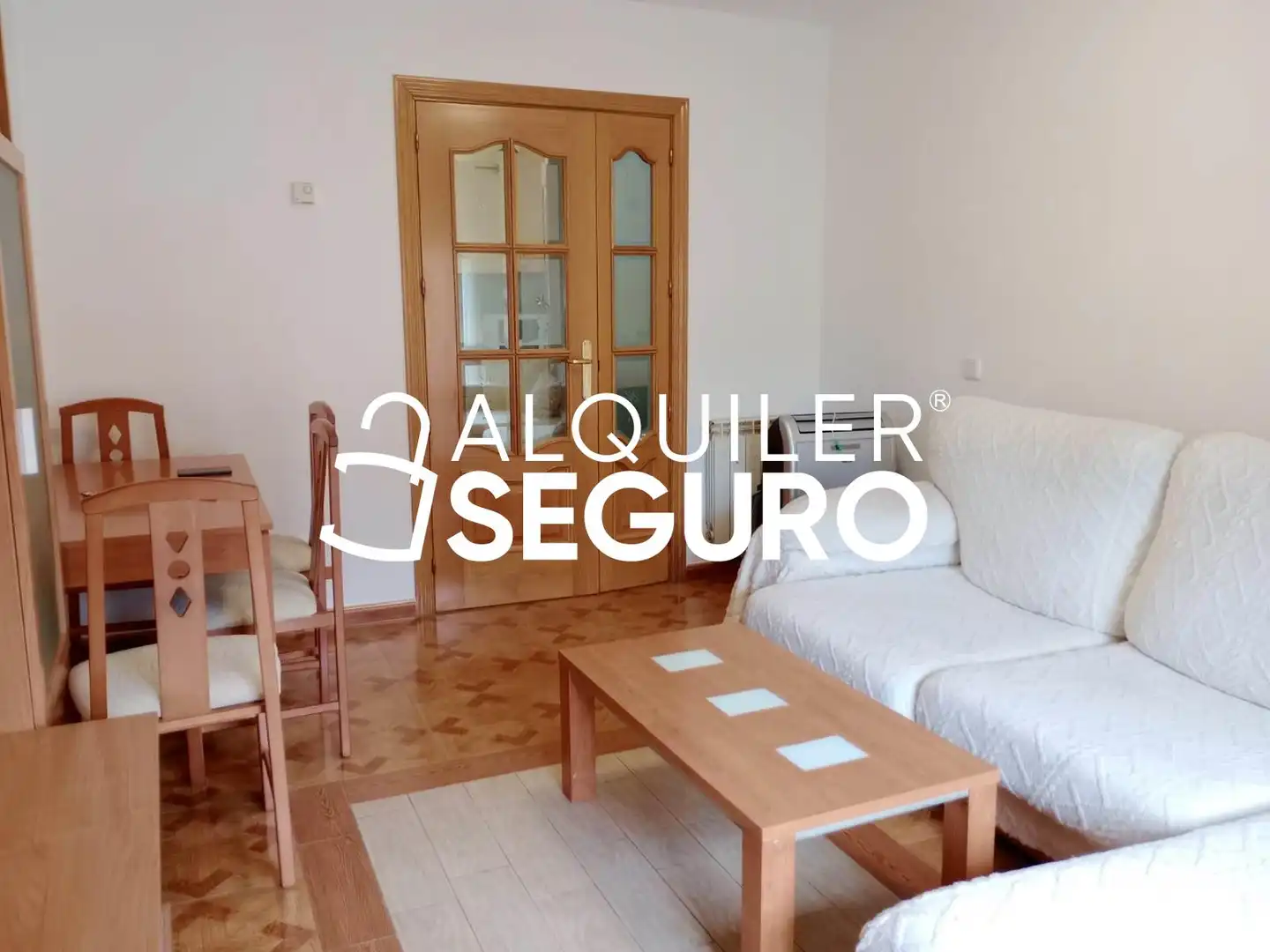 Living room of Flat for rent in Madrid  with Heating and Furnished
