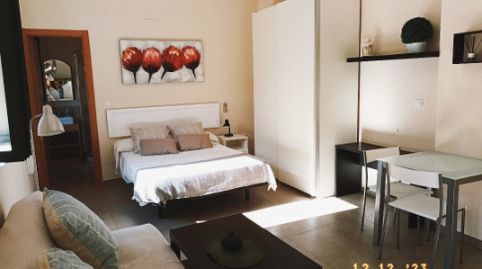 Foto 2 von Wohnung zur Miete in Calle García Briz, Centro Histórico, Málaga Capital