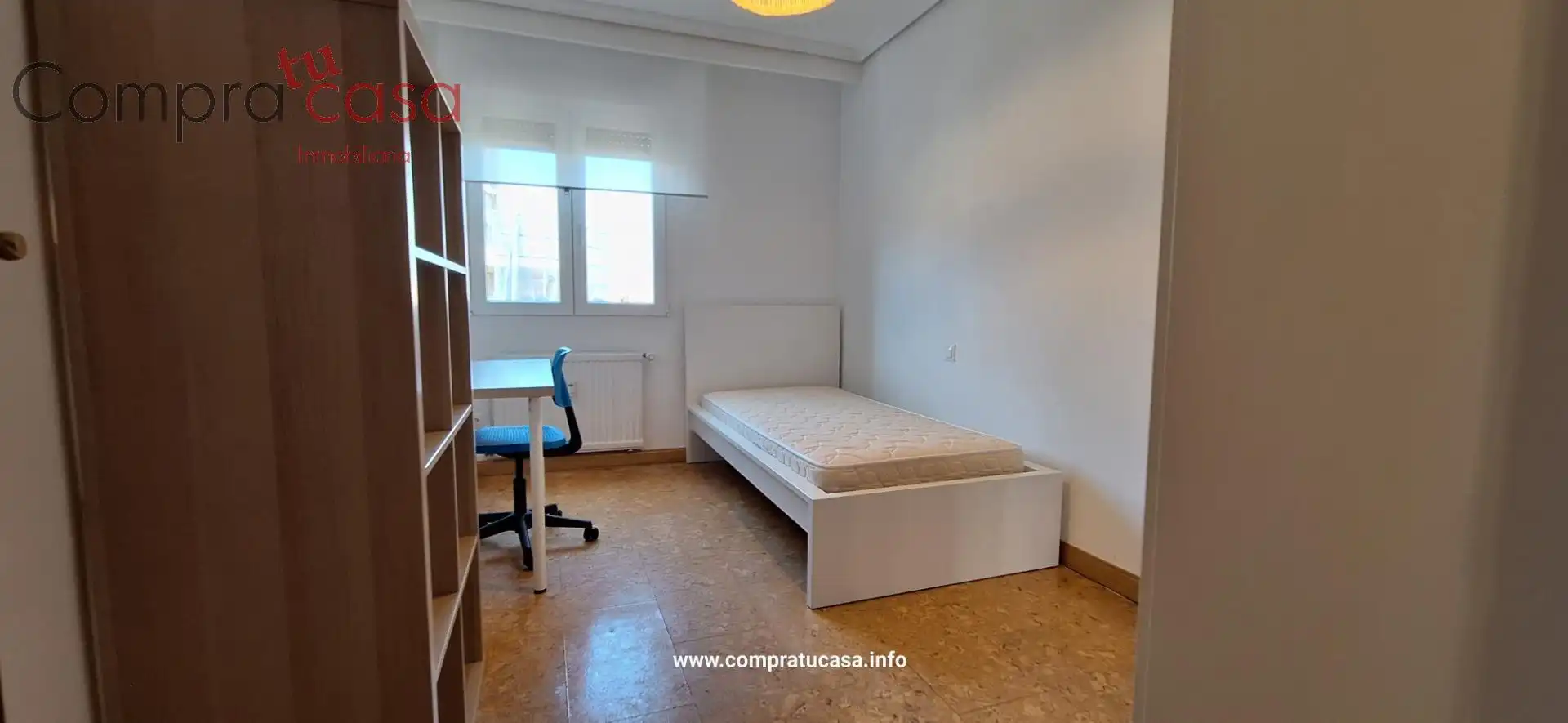 Habitación de Piso de alquiler en Segovia con Calefacción, Terraza y Amueblado