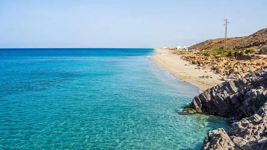 Vista exterior de Casa o xalet en venda en Roquetas de Mar amb Aire condicionat, Calefacció i Jardí privat