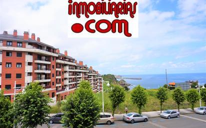 Exterior view of Flat for sale in Castro-Urdiales  with Heating, Parquet flooring and Terrace