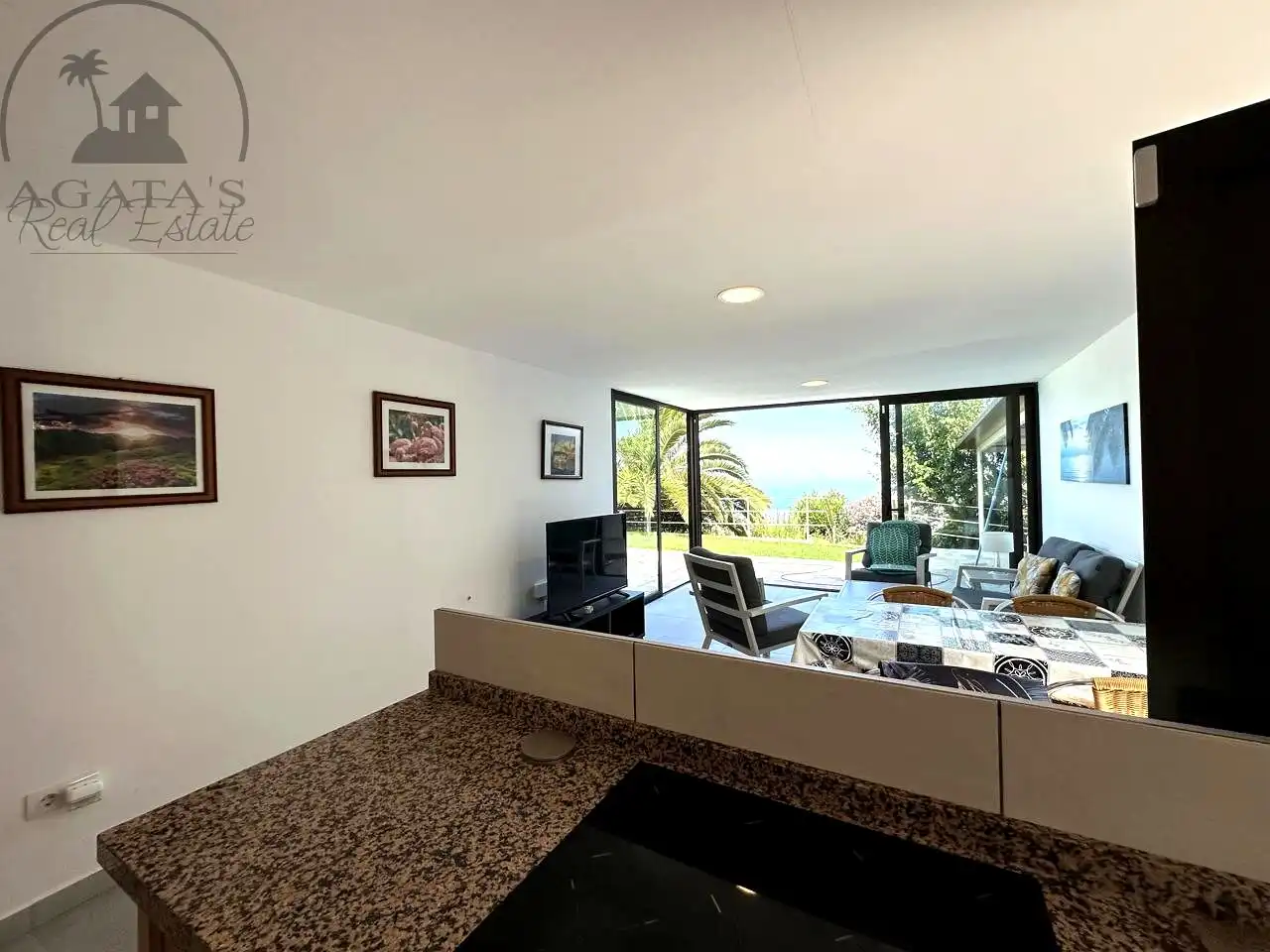 Wohnzimmer von Country house zum Verkauf in Santa Úrsula mit Privatgarten, Terrasse und Schwimmbad