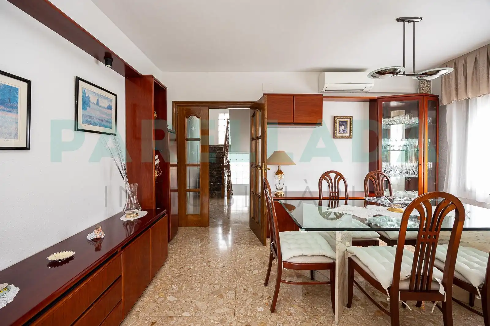 Comedor de Casa o chalet en venta en Badalona con Aire acondicionado, Calefacción y Jardín privado