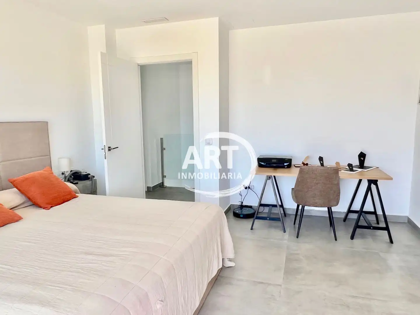 Habitación de Casa o chalet en venta en San Antonio de Benagéber con Aire acondicionado, Calefacción y Jardín privado