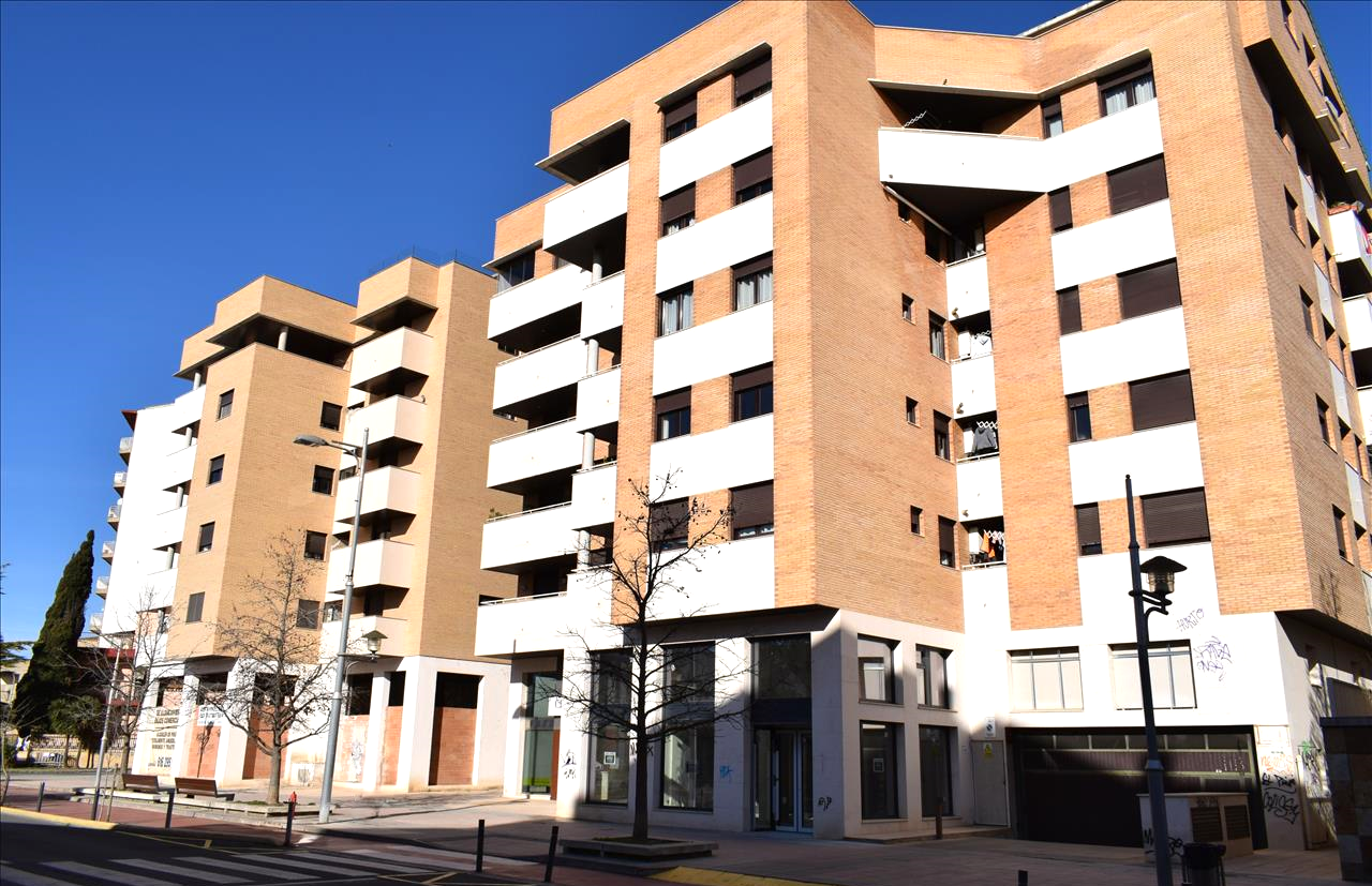 Garage for sale in Del Pilar, Binéfar