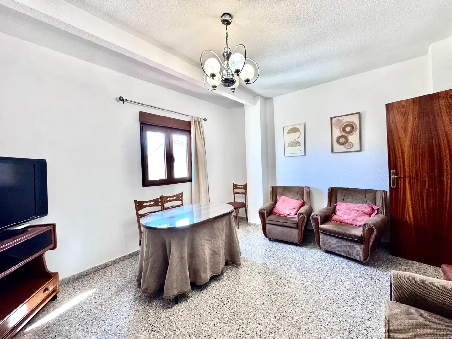 Sala d'estar de Pis en venda en Lanjarón amb Terrassa, Moblat i Balcó