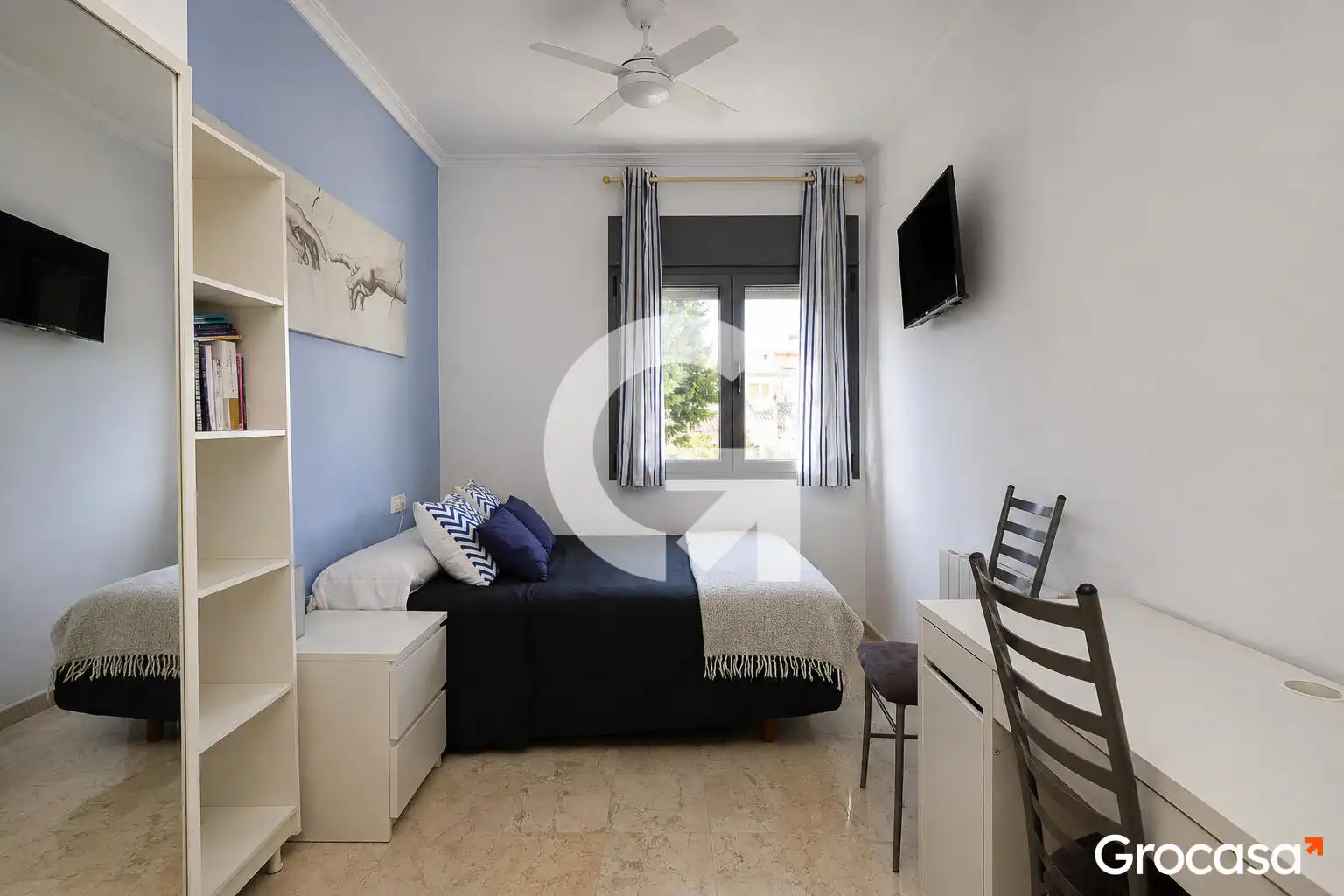 Habitación de Casa adosada en venta en El Prat de Llobregat con Aire acondicionado, Calefacción y Terraza