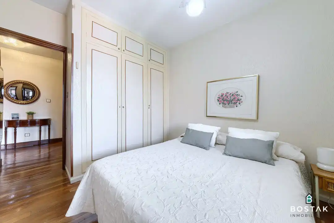 Schlafzimmer von Wohnung zum Verkauf in Bilbao  mit Heizung und Balkon