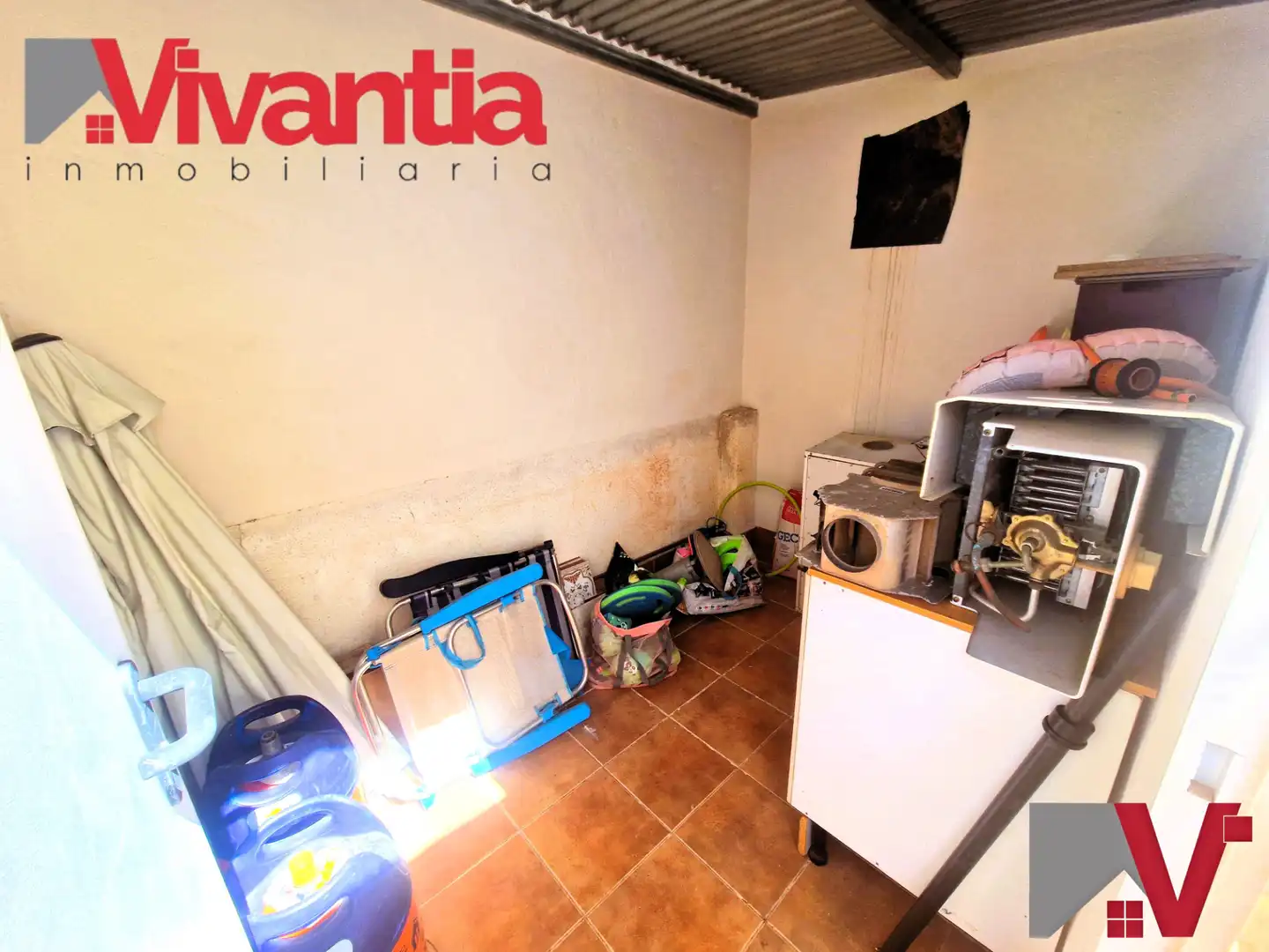 Einfamilien-Reihenhaus zum Verkauf in Águilas mit Klimaanlage, Terrasse und Abstellraum
