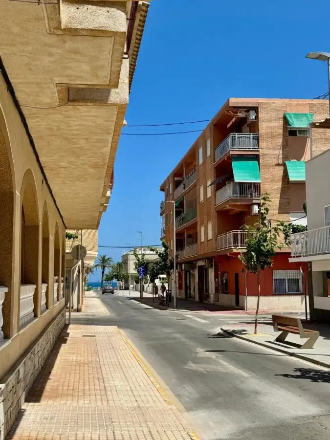Vista exterior de Apartament en venda en Pilar de la Horadada amb Aire condicionat, Calefacció i Moblat