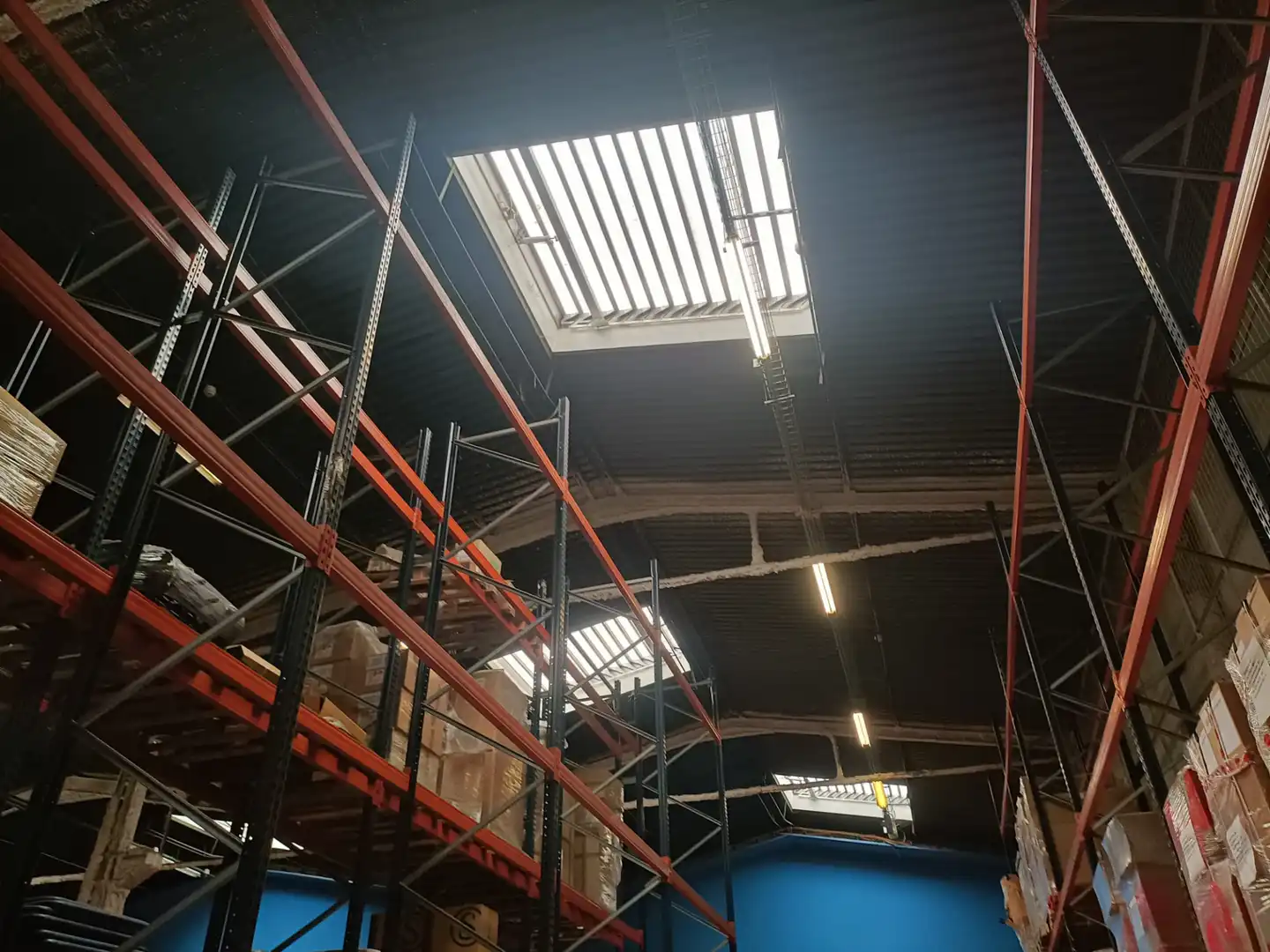 Nave industrial de alquiler en Barcelona con Calefacción y Alarma