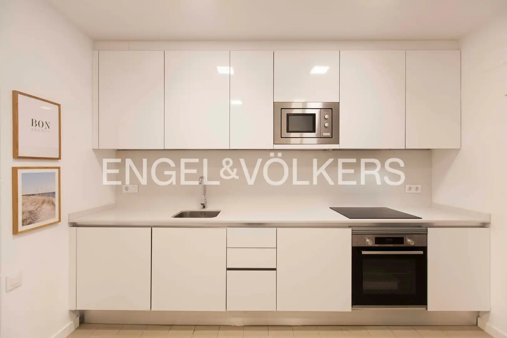 Küche von Wohnung zum Verkauf in Barcelona mit Klimaanlage, Heizung und Parkett
