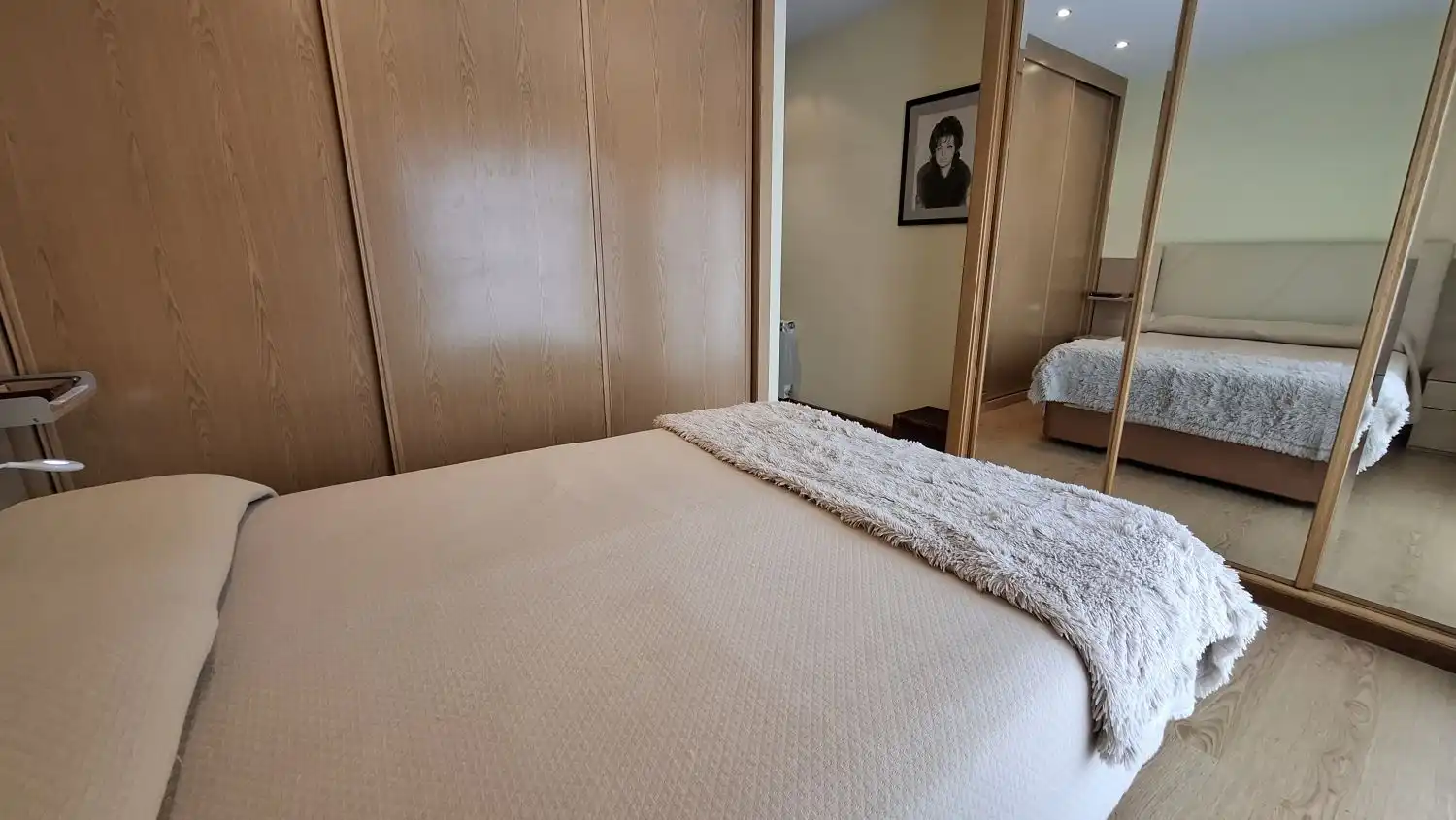 Habitación de Piso en venta en A Coruña Capital  con Calefacción, Terraza y Trastero