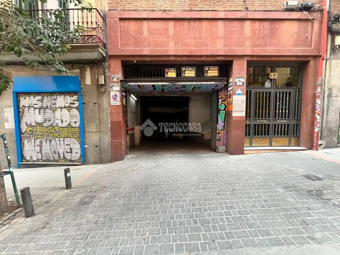 Vista exterior de Garaje de alquiler en Madrid