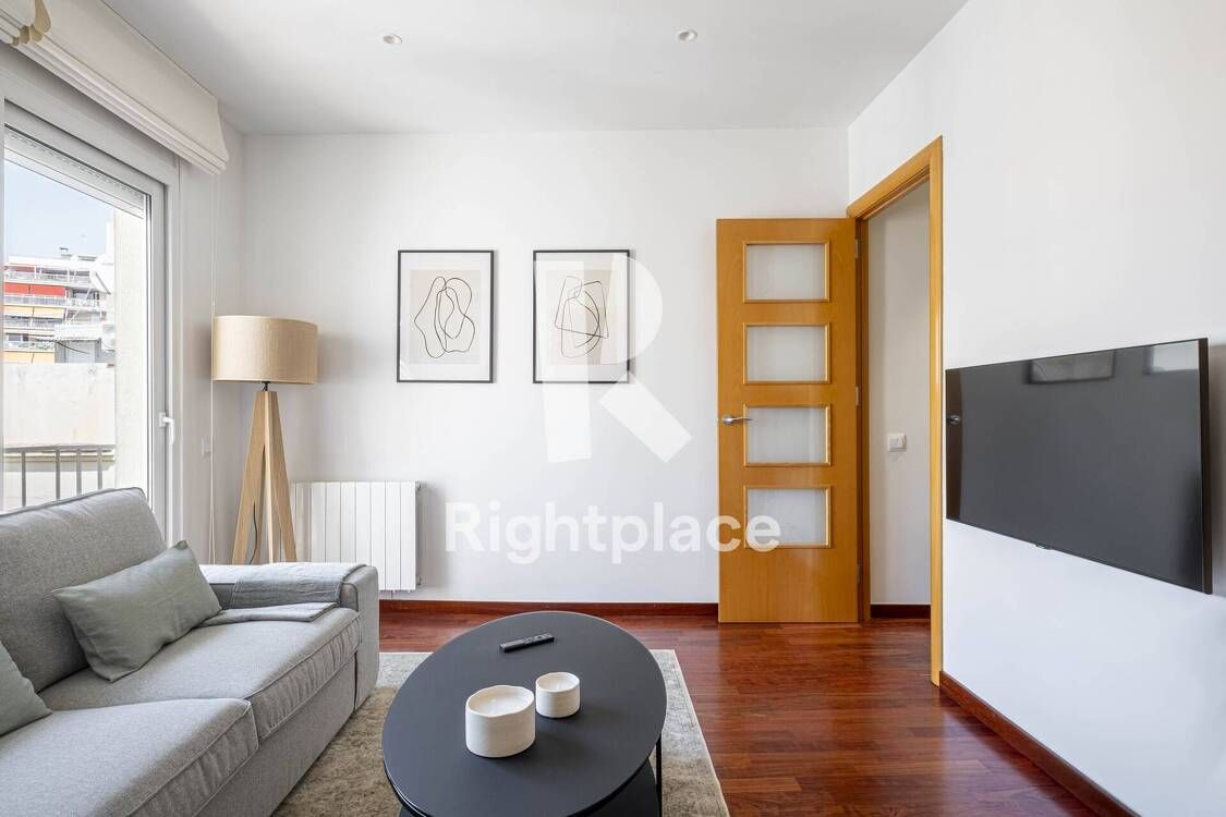 Dormitori de Apartament de lloguer en  Barcelona Capital amb Aire condicionat, Calefacció i Moblat