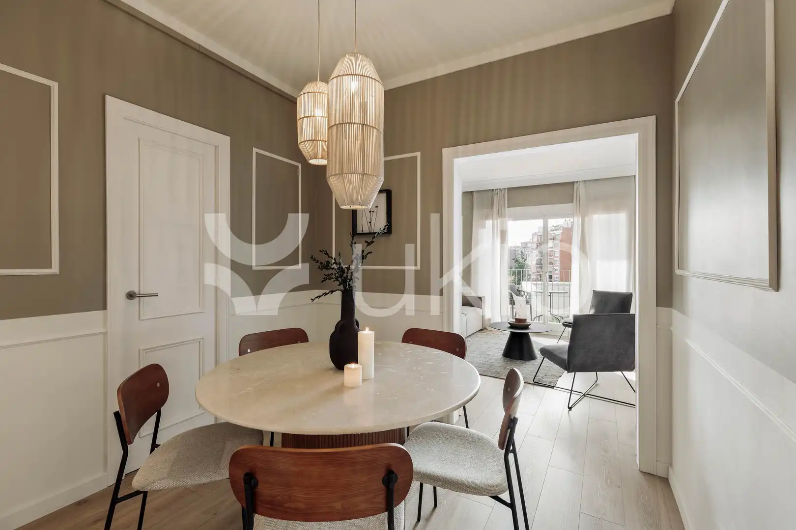 Comedor de Apartamento de alquiler en Barcelona con Aire acondicionado, Calefacción y Terraza