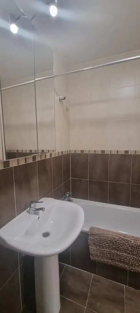Bathroom of Flat for rent in Gerindote  with Air Conditioner, Heating and Furnished