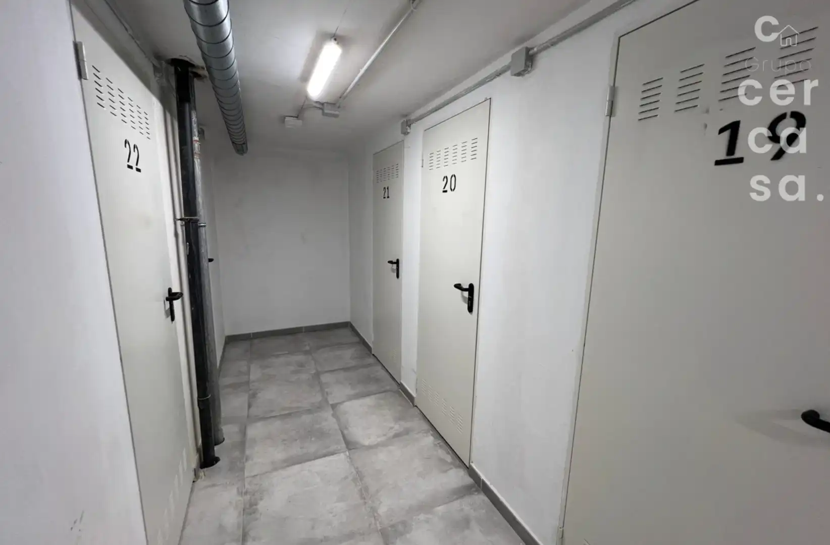 Flat for rent in Valencia  with Air Conditioner, Heating and Storage room