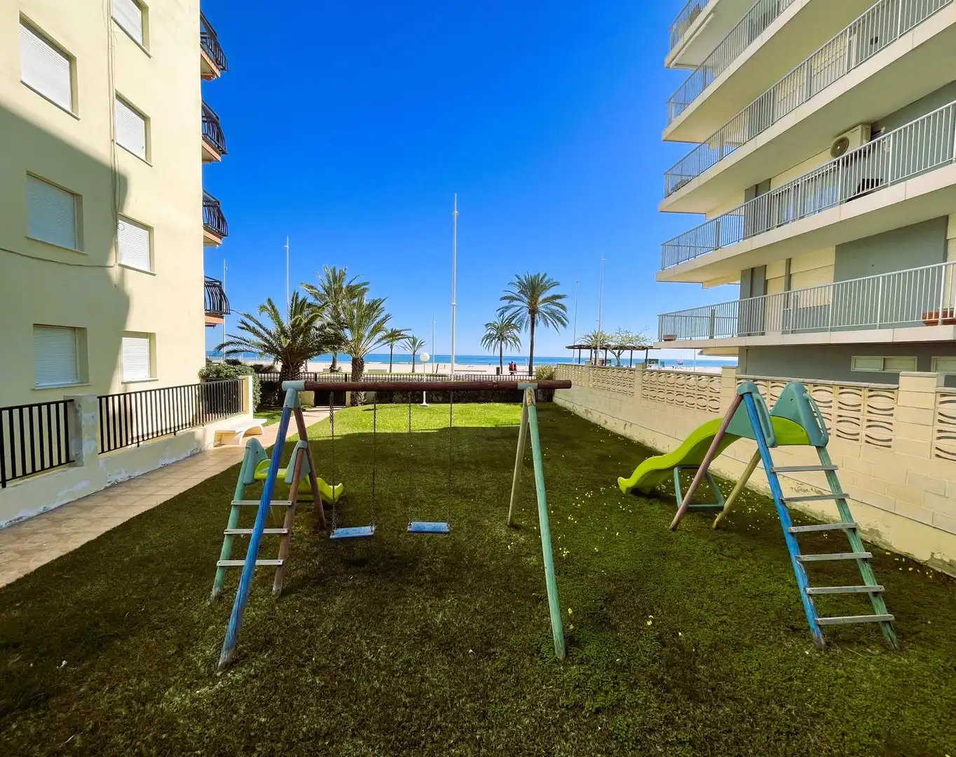 Apartments for rent in Paseo MARITIM NEPTU, 53, Playa de Gandia