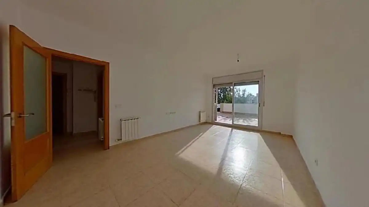 Sala d'estar de Planta baixa en venda en Cubelles amb Calefacció, Terrassa i Piscina comunitària