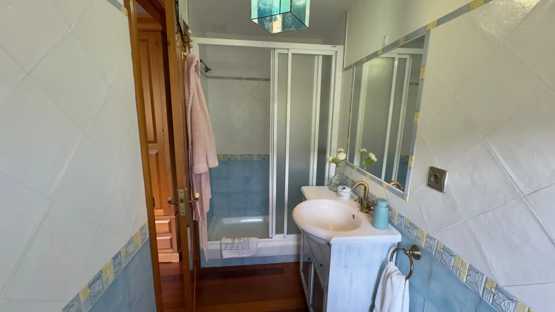 Bathroom of Houses for sale in Fene  with Heating, Private garden and Parquet flooring