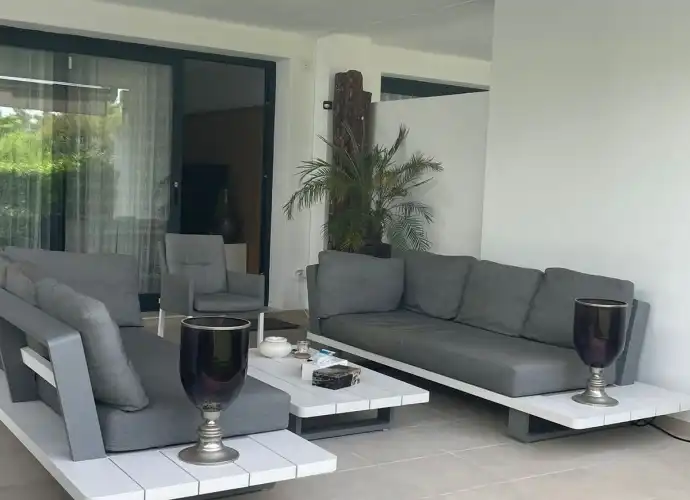 Terrassa de Apartament en venda en Benahavís amb Jardí privat, Terrassa i Traster