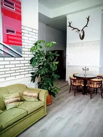 Study for rent in Sevilla  with Air Conditioner and Furnished