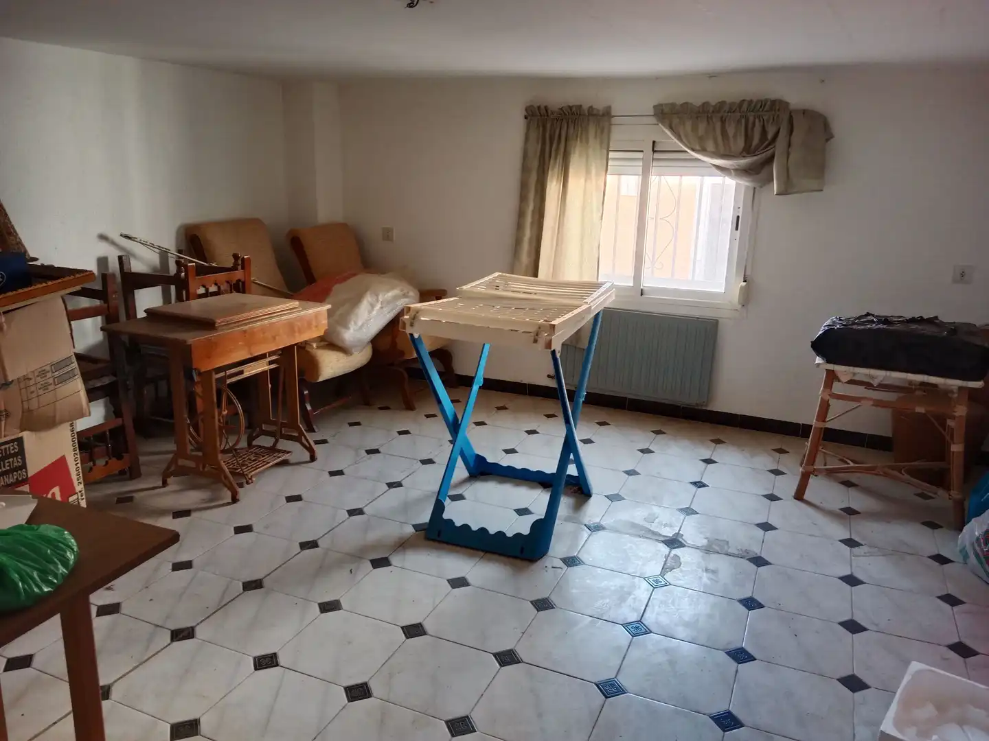 Einfamilien-Reihenhaus zum Verkauf in Lahiguera mit Klimaanlage, Terrasse und Abstellraum