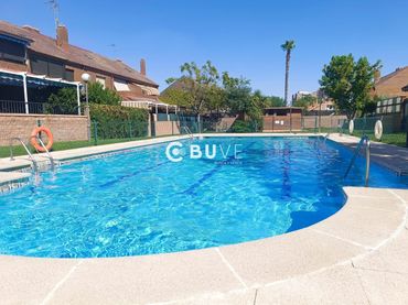 Casa a schiera con piscina in vendita a COMARCAS