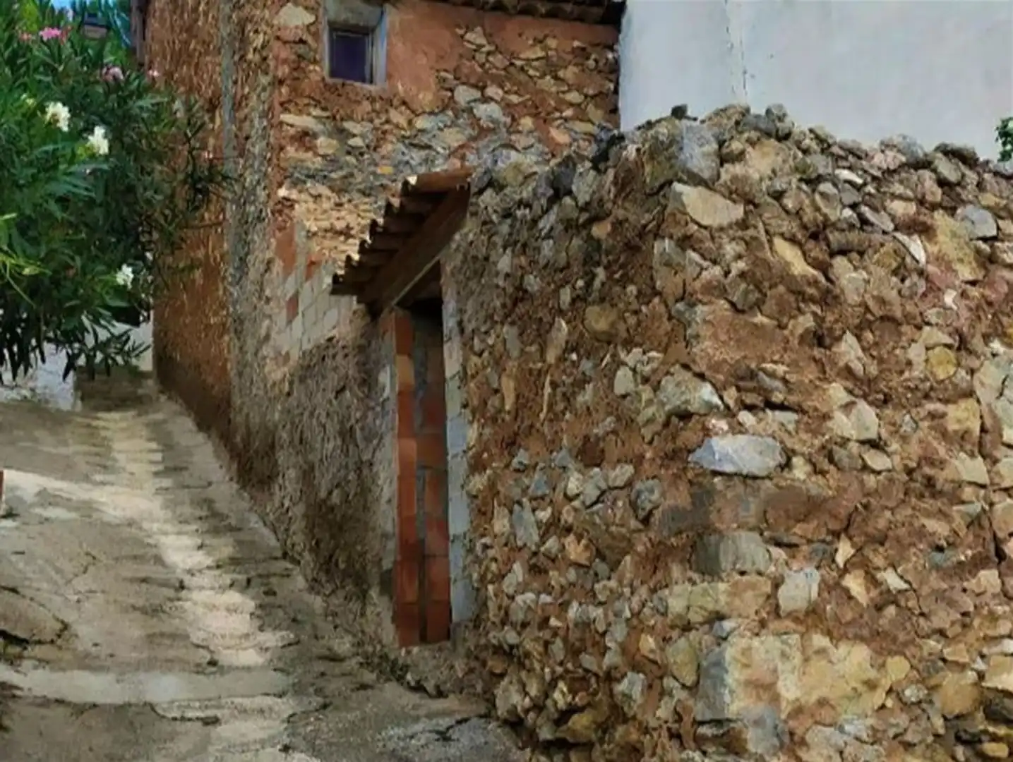 Vista exterior de Finca rústica en venda en Cirat amb Terrassa i Traster