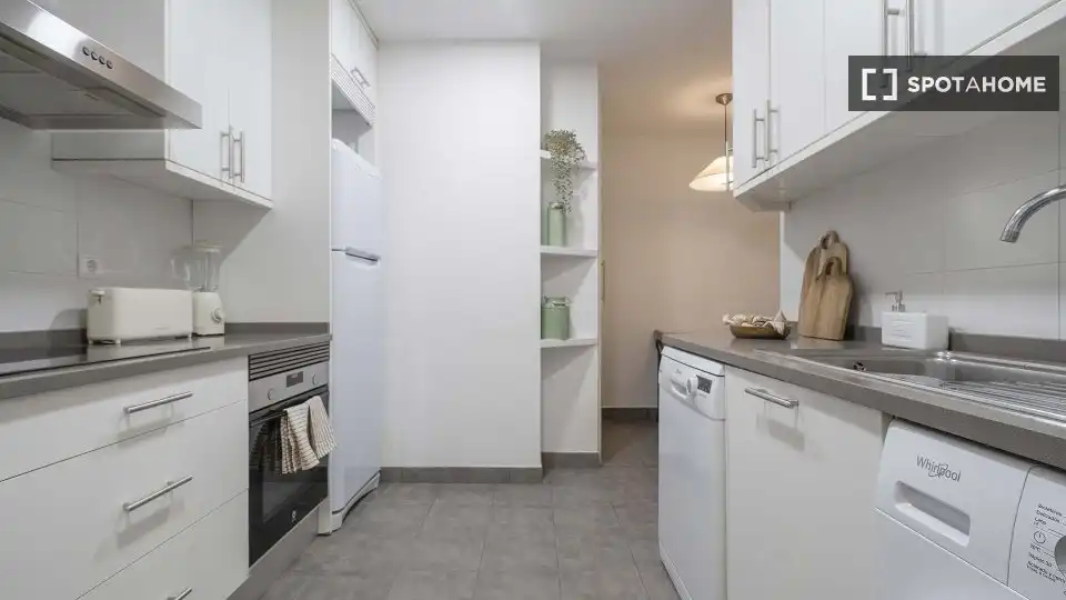 Cocina de Piso de alquiler en Madrid con Aire acondicionado, Calefacción y Amueblado