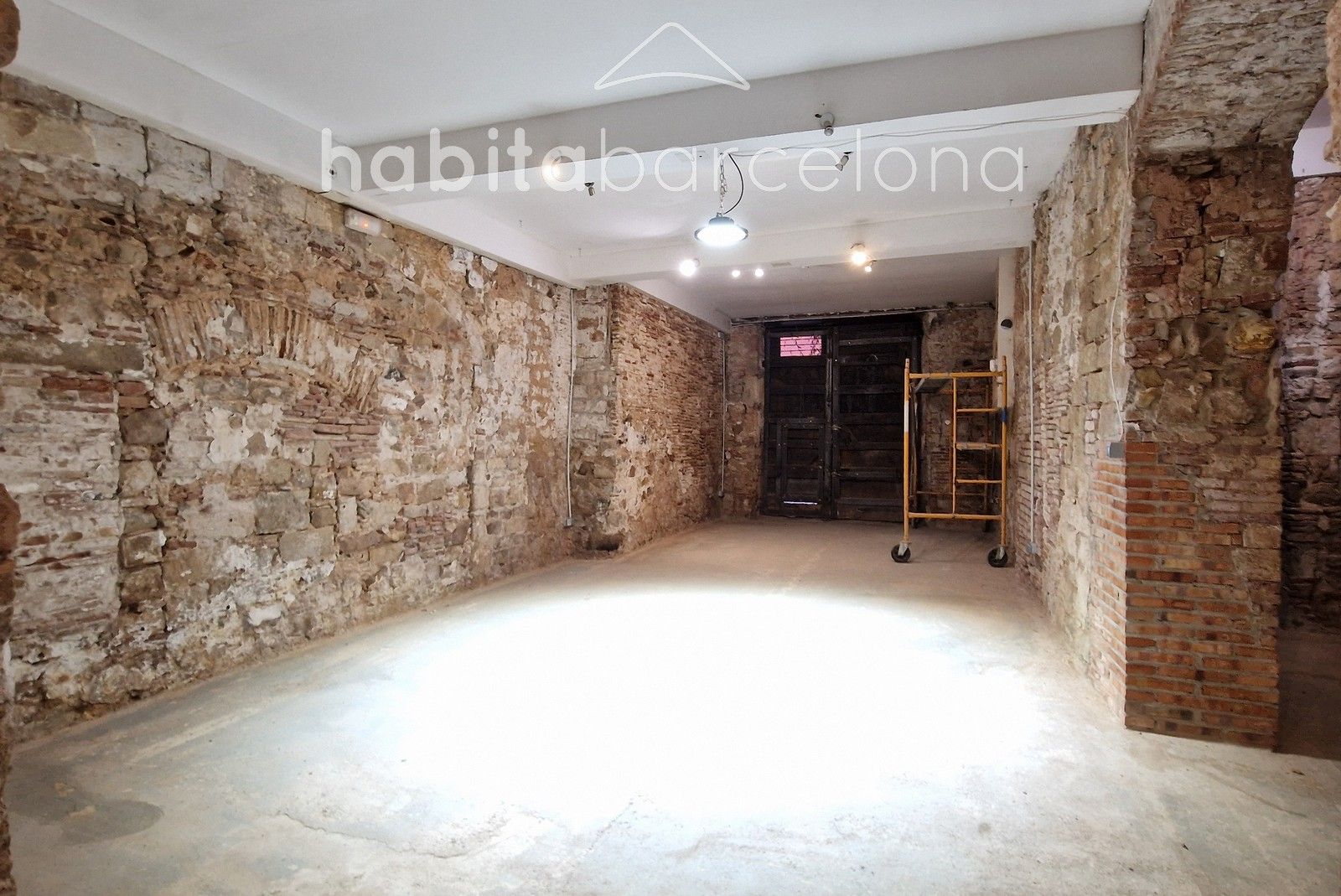 Local de alquiler en Carrer de Montcada, Sant Pere, Sta. Caterina i la Ribera, Ciutat Vella