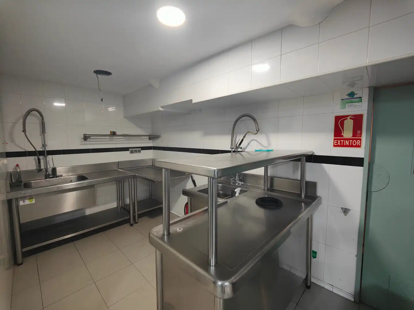 Kitchen of Commercial properties for rent in Vigo   with Air Conditioner