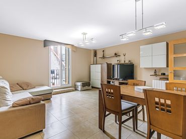 Appartamento con balcone in vendita a Alba