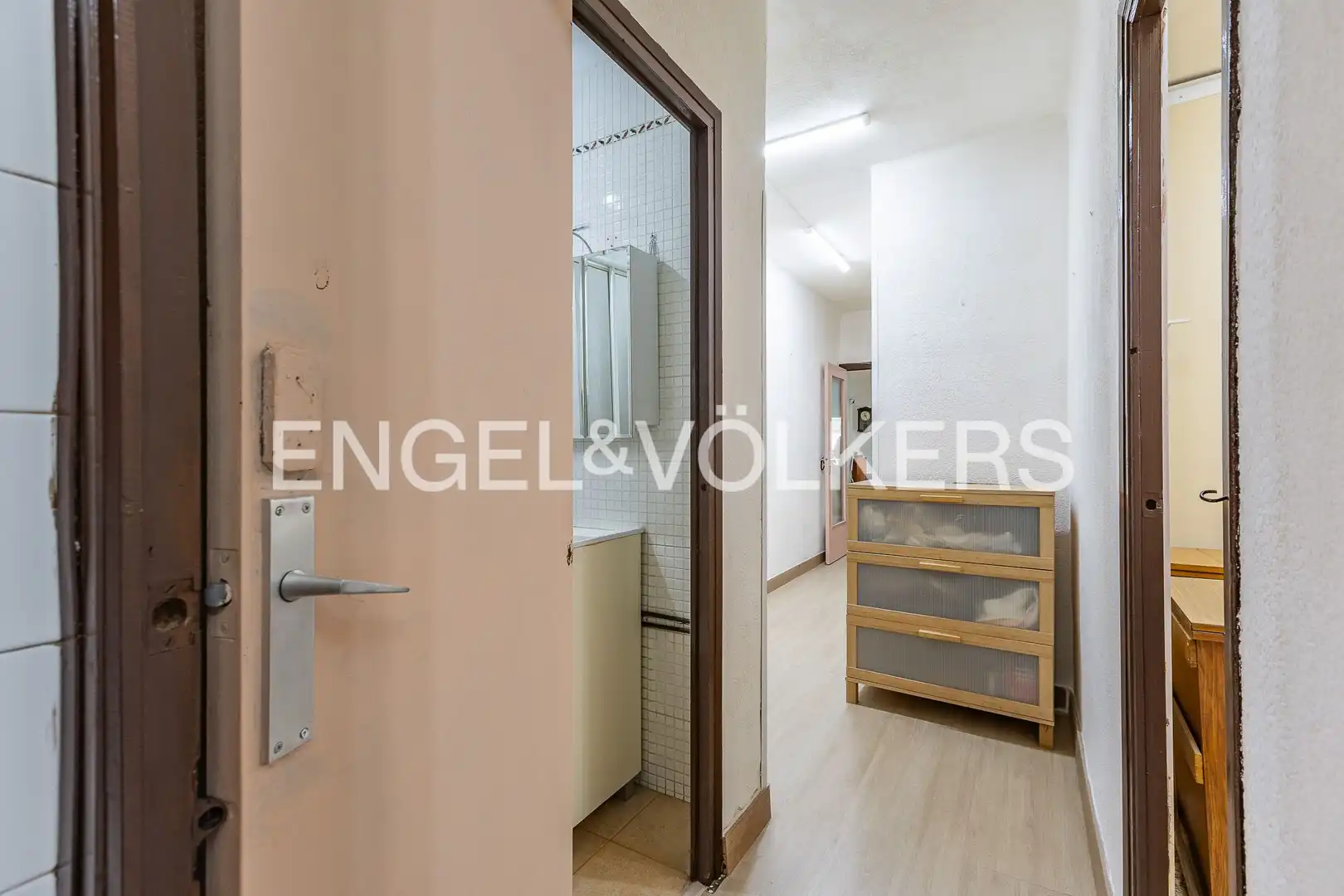 Piso en venta en Barcelona con Calefacción y Terraza