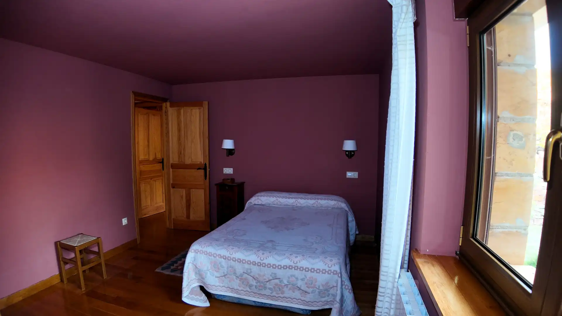 Dormitori de Finca rústica en venda en Pomar de Valdivia amb Parquet i Moblat