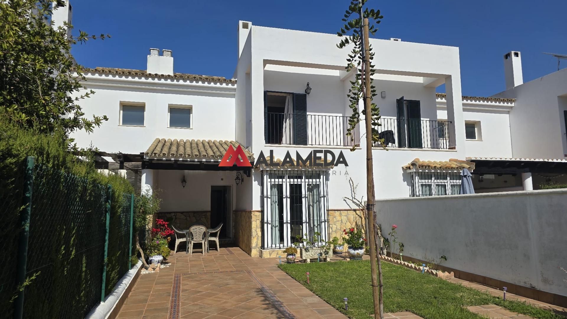 Exterior view of Single-family semi-detached for sale in Chiclana de la Frontera  with Heating, Private garden and Terrace
